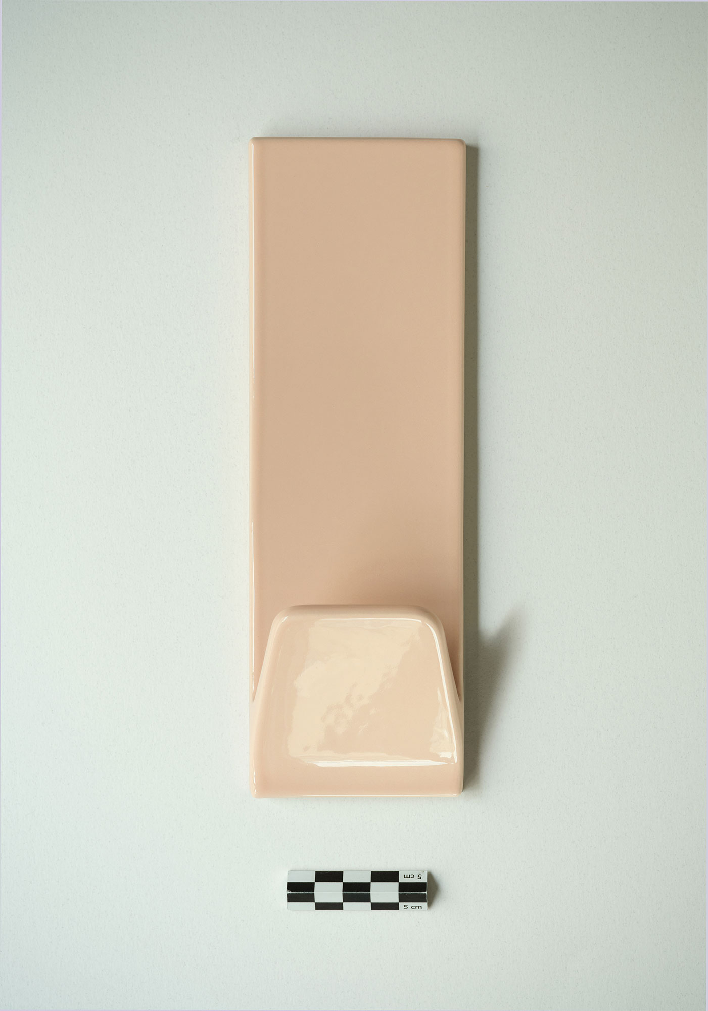 Muted pink ceramic hook packshot